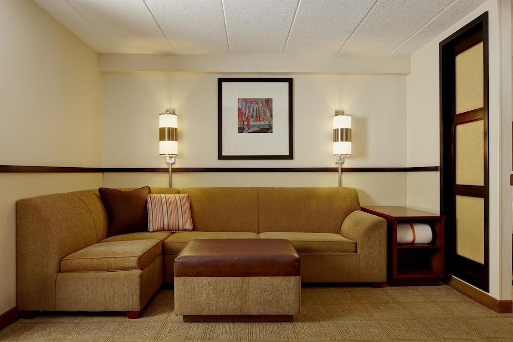 Hyatt Place Indianapolis Airport Экстерьер фото