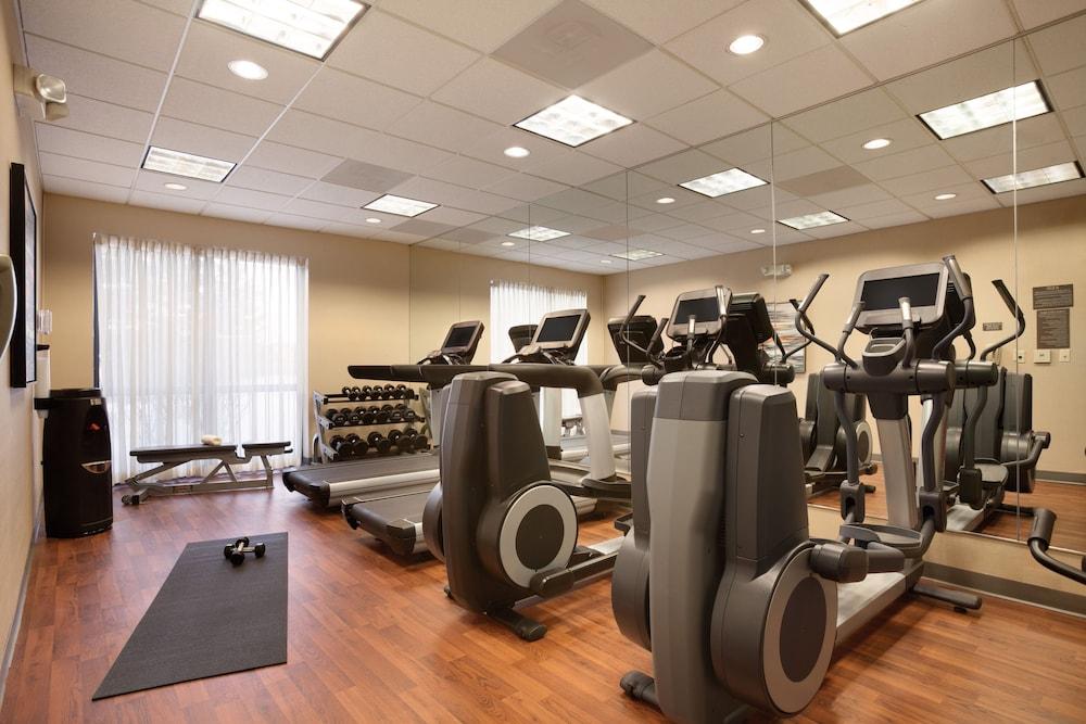 Hyatt Place Indianapolis Airport Экстерьер фото