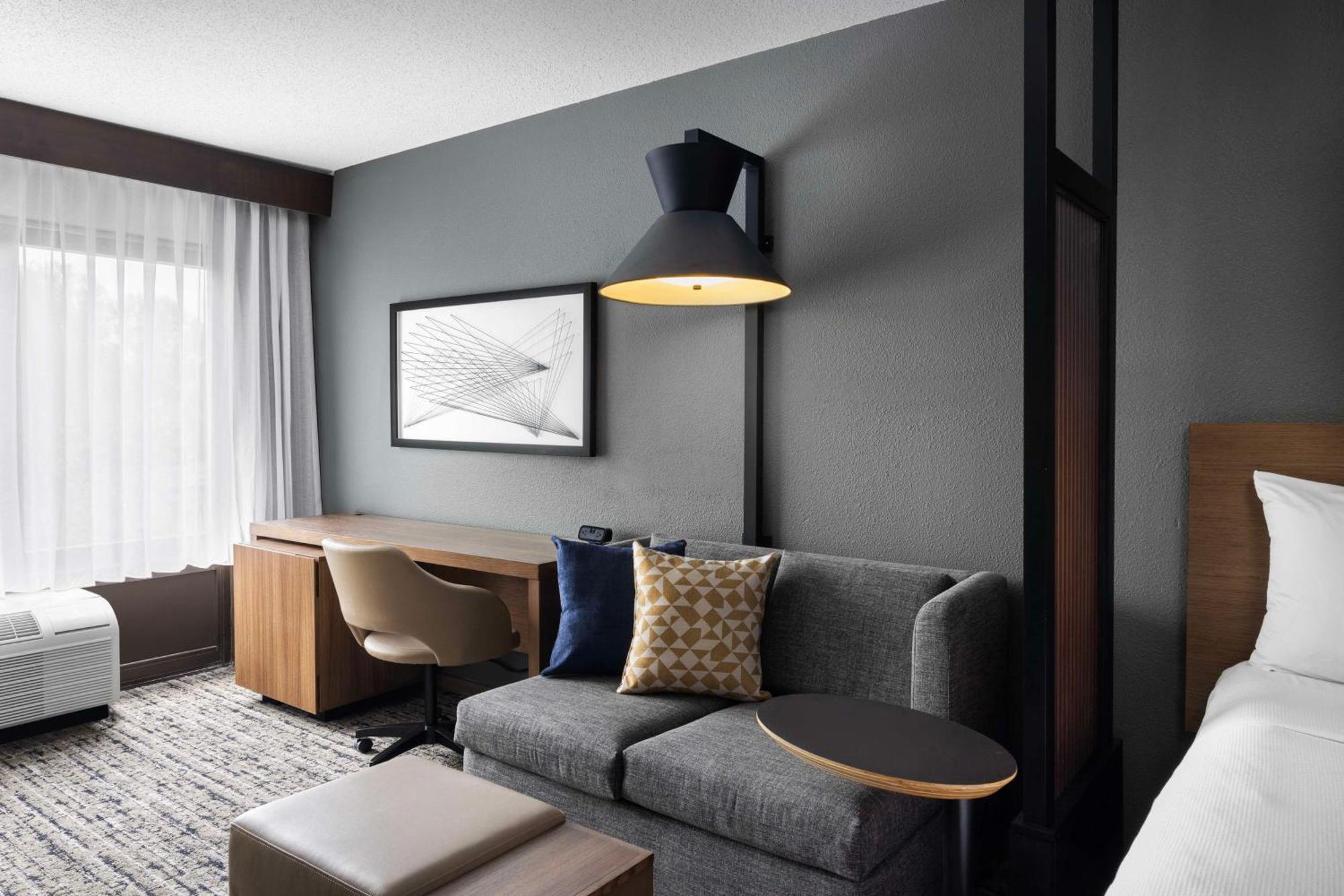 Hyatt Place Indianapolis Airport Экстерьер фото