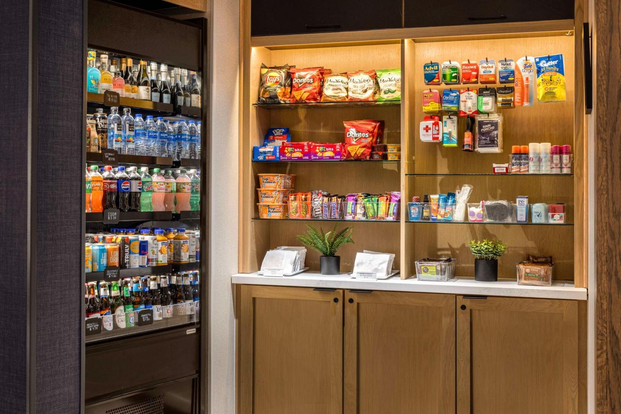 Hyatt Place Indianapolis Airport Экстерьер фото